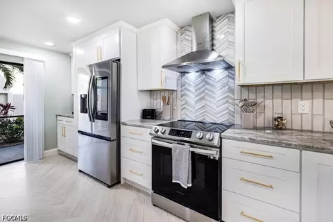 16380 Kelly Cove Dr #301, Fort Myers, FL 33908