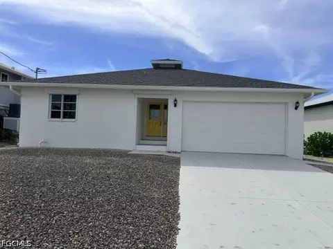 2311 Sycamore St, Saint James City, FL 33956