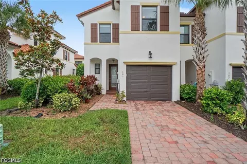 15831 Portofino Springs Blvd #101, Fort Myers, FL 33908