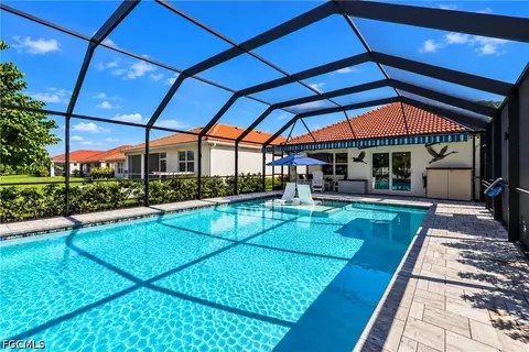 2996 Royal Gardens Ave, Fort Myers, FL 33916