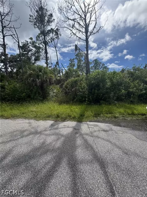 1513 Candy Ln, Port Charlotte, FL 33953