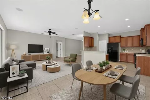 Living - 12218 Lavender Loop, Bradenton, FL 34212 photo 1 of 11