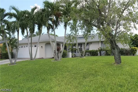 1202 SE 21st Ln, Cape Coral, FL 33990