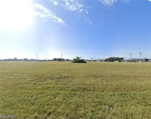 1627 NE 16th Ter, Cape Coral, FL 33909