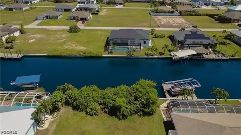 1447 NW 39th Ave, Cape Coral, FL 33993