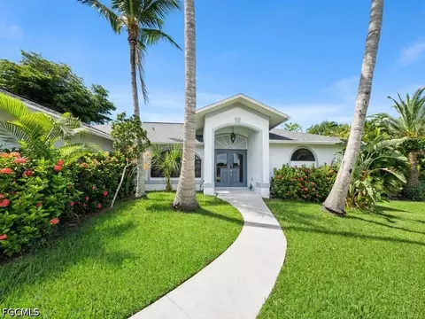 8896 Bracken Way, Fort Myers, FL 33908