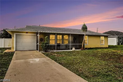 316 SW 19th Ter, Cape Coral, FL 33991