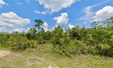 668 Topeka Ct, Lehigh Acres, FL 33972