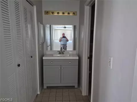 9377 Lennex Ln, Fort Myers, FL 33919