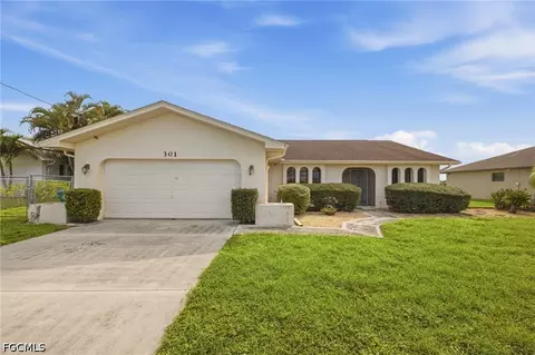 301 SE 18th Ave, Cape Coral, FL 33990