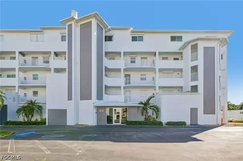 4521 Bay Beach Ln #326, Fort Myers Beach, FL 33931