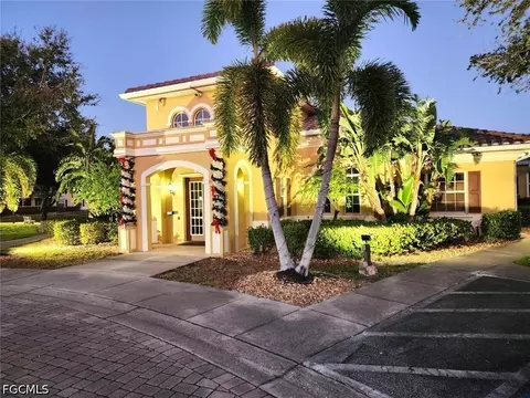 4127 Residence Dr #424, Fort Myers, FL 33901