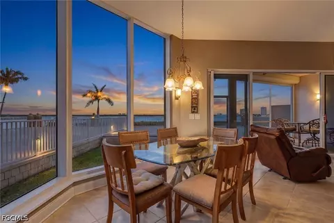 4137 Bay Beach Ln #522, Fort Myers Beach, FL 33931