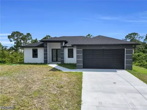 3313 66th St W, Lehigh Acres, FL 33971