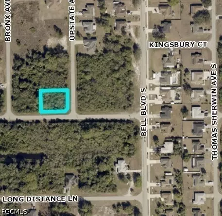 550 Upstate Ave S, Lehigh Acres, FL 33974
