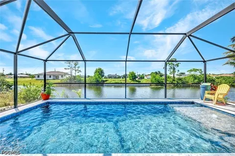 2906 NE 6th Ave, Cape Coral, FL 33909