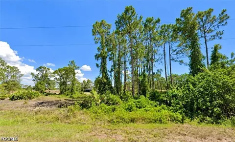 610 Ames St E, Lehigh Acres, FL 33974