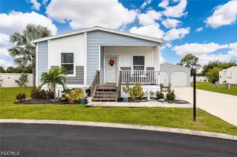 75 Sanders Ct, North Fort Myers, FL 33903