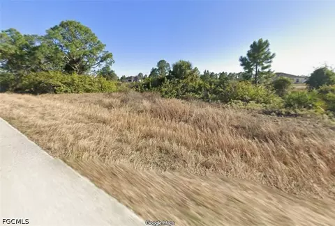 842 Lamar St E, Lehigh Acres, FL 33974