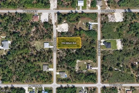 1116 Edison Ave, Lehigh Acres, FL 33972
