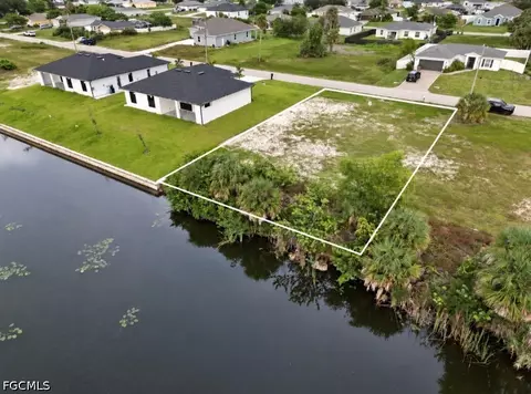 2802 NE 6th Ave, Cape Coral, FL 33909