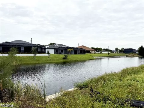 919 SW 28th Ter, Cape Coral, FL 33914