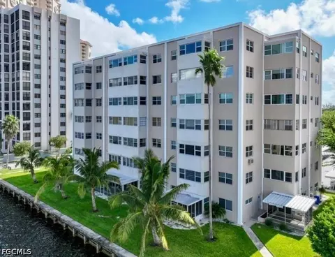 1900 Clifford St #204, Fort Myers, FL 33901