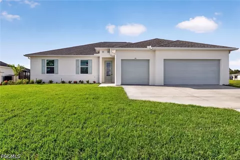 24 NW 30th Ter, Cape Coral, FL 33993