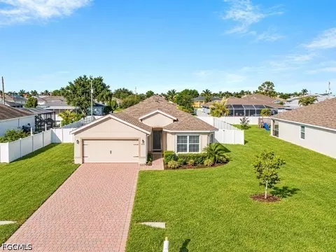 2624 SW 8th Ct, Cape Coral, FL 33914