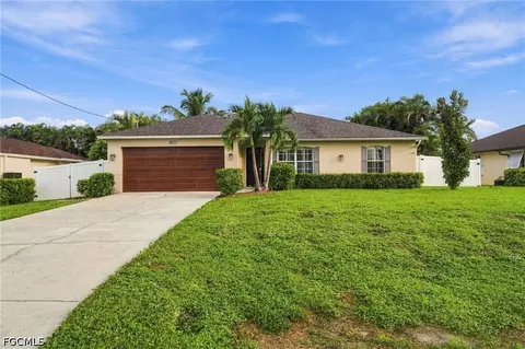 2825 SW 33rd Ter, Cape Coral, FL 33914