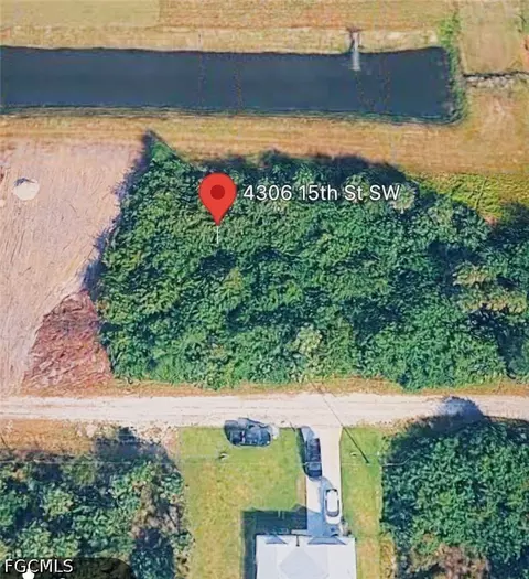 4306 15th St SW, Lehigh Acres, FL 33976