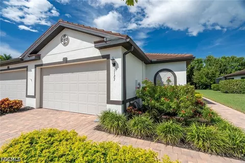 1127 S Town And River Dr, Fort Myers, FL 33919