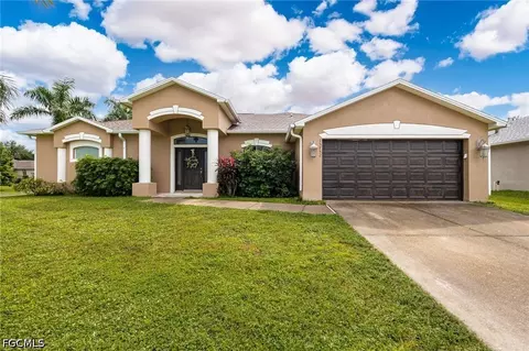 15752 Sunny Crest Ln, Fort Myers, FL 33905