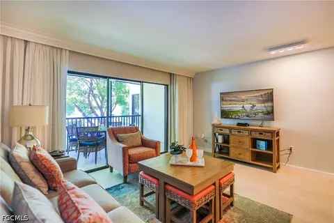 Living - 3117 Captiva Resort Villas, Captiva, FL 33924 photo 3 of 4