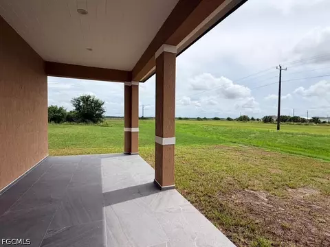 Exterior - 129 Carousel Ave, Labelle, FL 33935 photo 1 of 3
