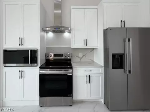 Kitchen - 129 Carousel Ave, Labelle, FL 33935 photo 1 of 4