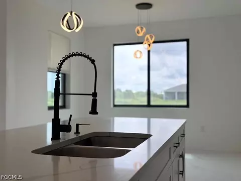 Kitchen - 129 Carousel Ave, Labelle, FL 33935 photo 3 of 4