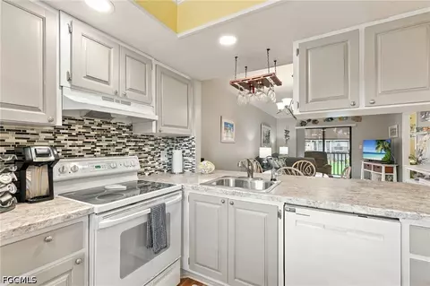 1240 Hall Rd #508, North Fort Myers, FL 33903
