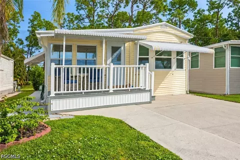 253 Caravan Cir, North Fort Myers, FL 33903