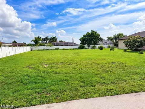 1124 SE 31st Ter, Cape Coral, FL 33904