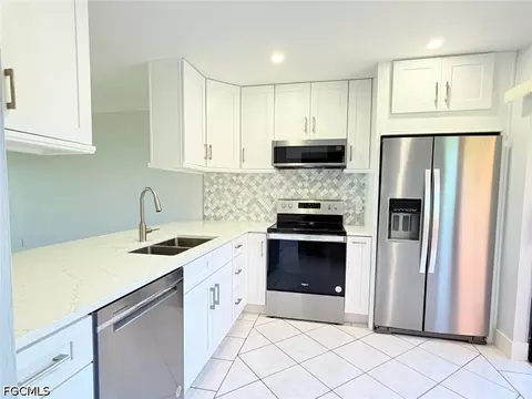 16350 Bay Pointe Blvd #102, North Fort Myers, FL 33917