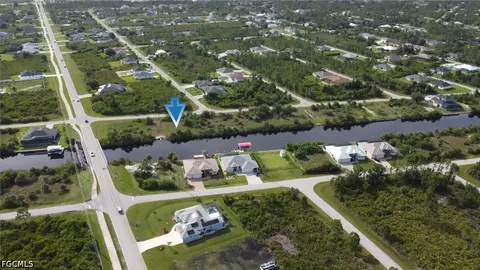 8584 Santa Cruz Dr, Port Charlotte, FL 33981