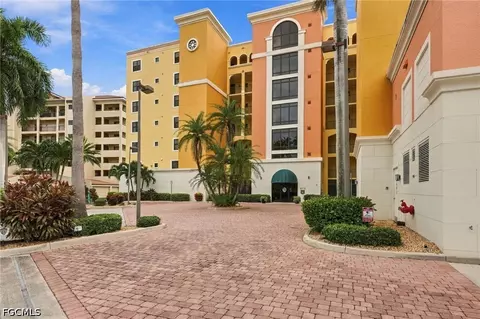 4029 SE 20th Pl #101, Cape Coral, FL 33904