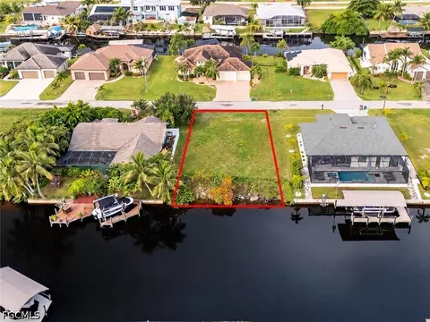1019 NW 39th Ave, Cape Coral, FL 33993