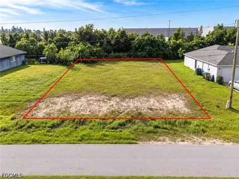 312 NW 1st St, Cape Coral, FL 33993