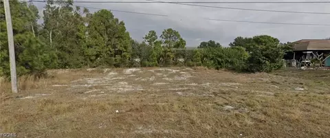 3004 44th St SW, Lehigh Acres, FL 33976