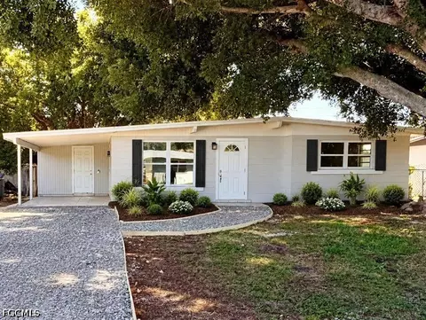 2180 Barry Dr, Fort Myers, FL 33907