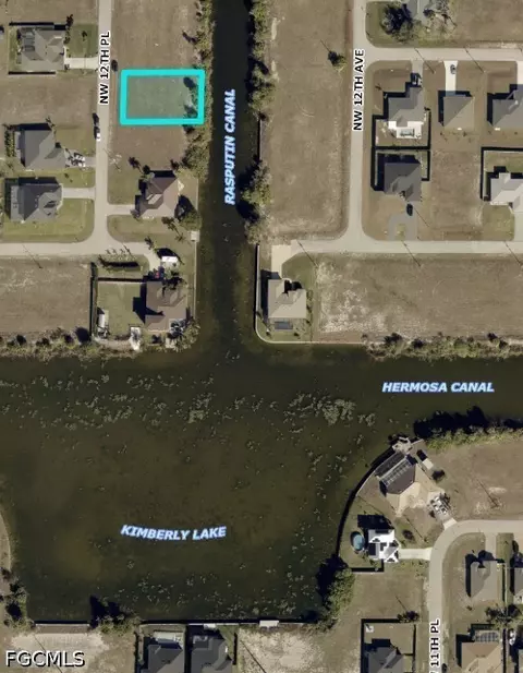 909 NW 12th Pl, Cape Coral, FL 33993