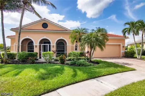 2656 Fairmont Isle Cir, Cape Coral, FL 33991