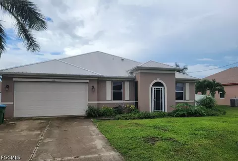 2708 NW 7th St, Cape Coral, FL 33993